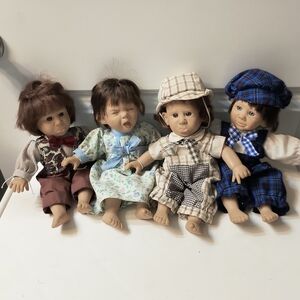 Vintage Lot of 4 GIGO Expression Dolls (Yawning, Pouting & More)